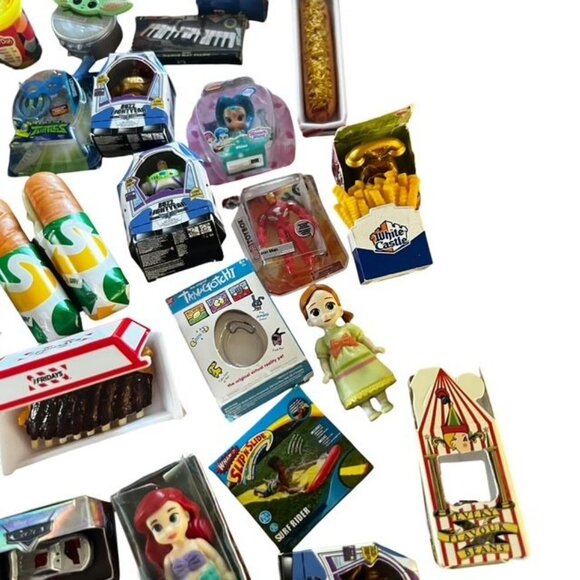 Mini Brands Large Lot Mixed Pieces - Picture 11 of 13